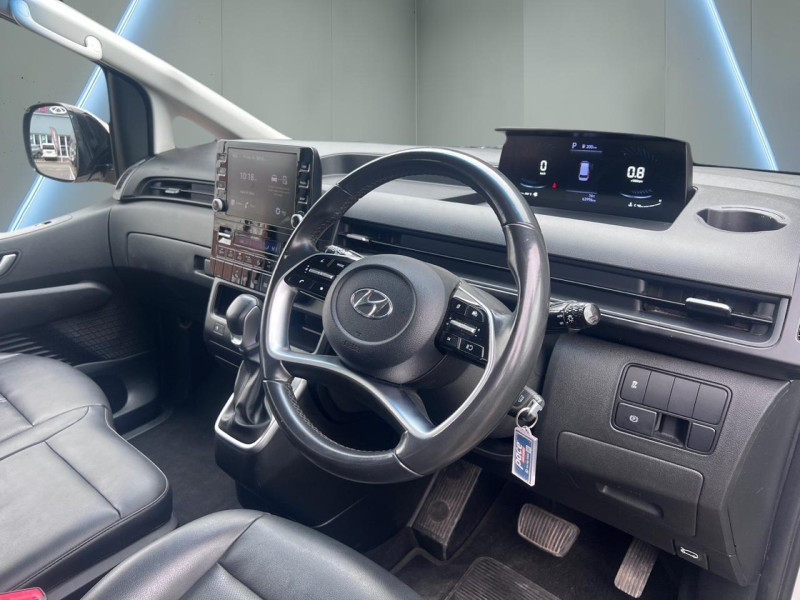Hyundai Staria 2.2D Executive A/T