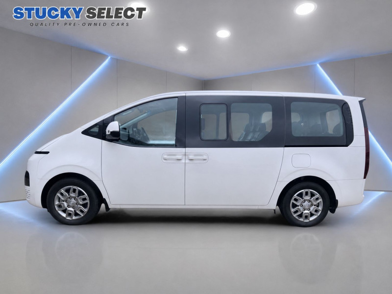 Hyundai Staria 2.2D Executive A/T