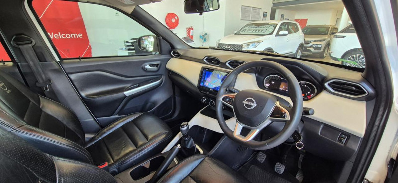 Nissan Magnite 1.0 Visia