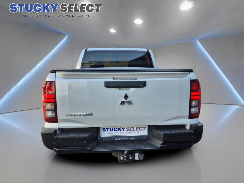 Mitsubishi Triton Next Gen 2.4GLS 4×2 Auto Double Cab