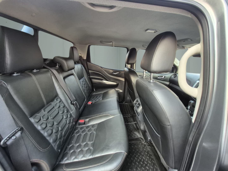 Nissan NAVARA  2.5DDTI LE A/T D/C P/U