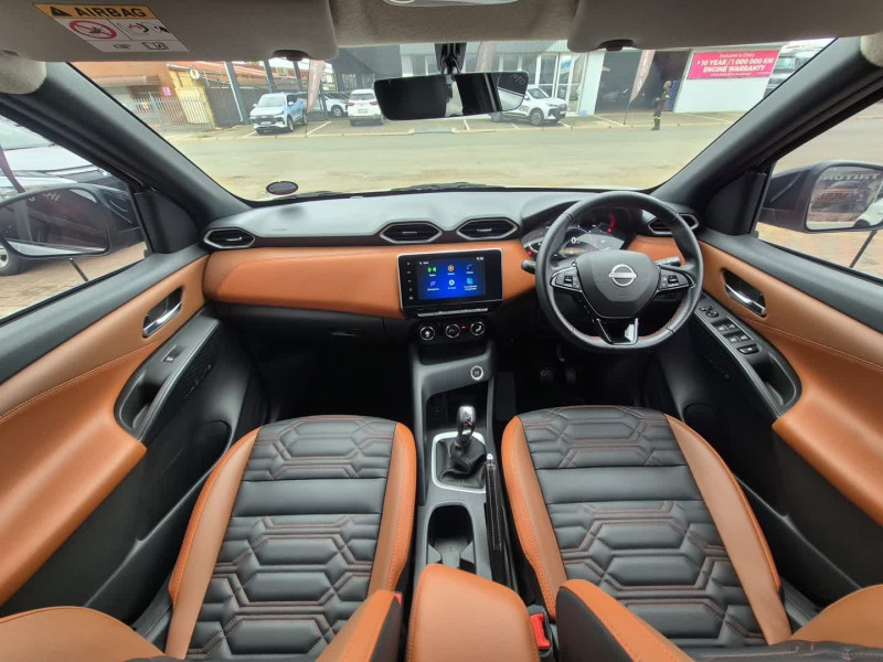 Nissan Magnite 1.0 Acenta Plus AMT
